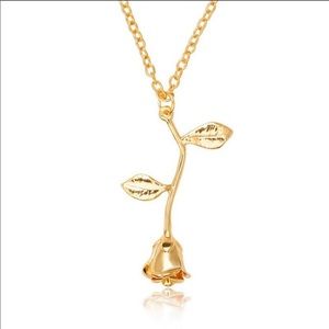 ‼️CLOSET CLOSING‼️LAST ONE! Rose Pendant Necklace - Gold Tone